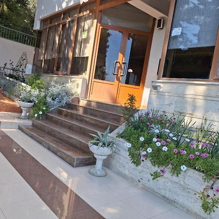 Jozi Kaiser Apartment 1 Дуррес Экстерьер фото