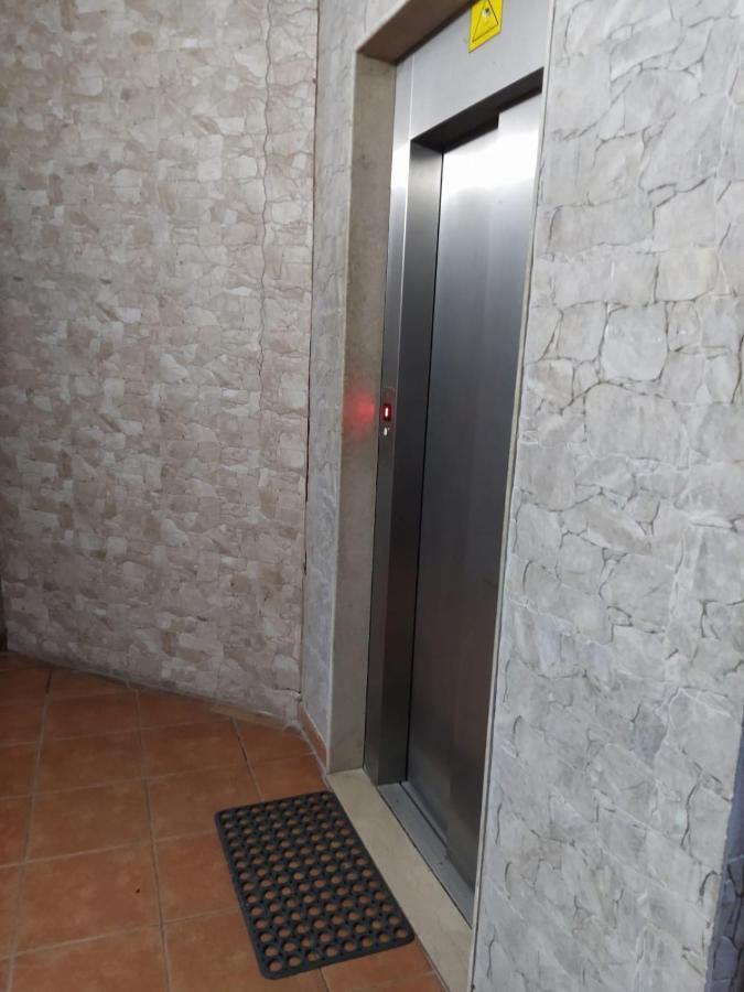 Jozi Kaiser Apartment 1 Дуррес Экстерьер фото